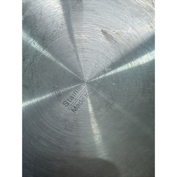 All-Clad D5 Polished 18/10 SS 5-Ply Bonded 3-qt sauce Pan with Lid - Picture 8 of 12